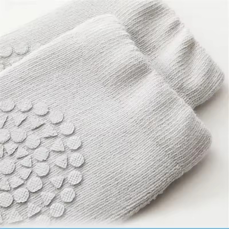 Zestaw skarpetek z ochraniacza – Baby Knee Pad Crawling recenzja i cena